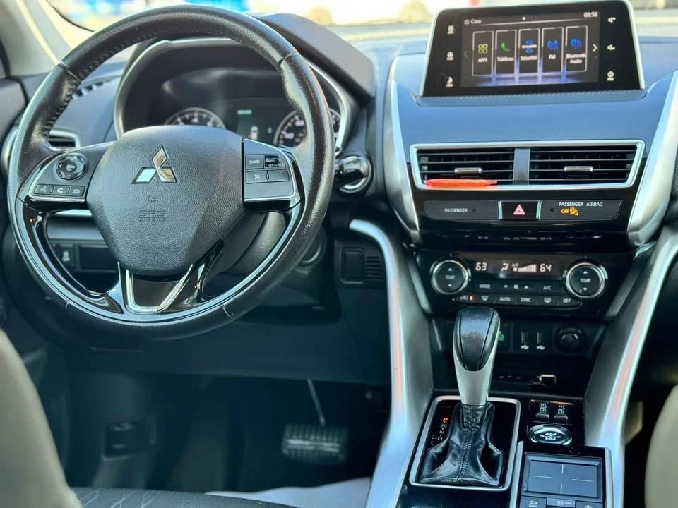 2019 Mitsubishi Eclipse Cross - Image 2 of 6