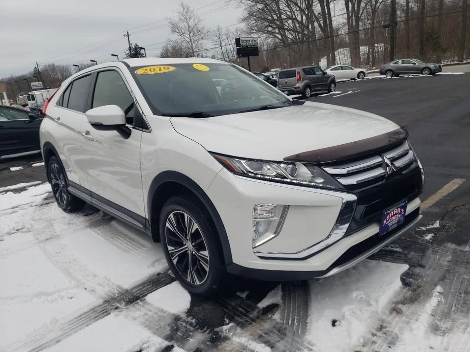 2019 Mitsubishi Eclipse Cross - Image 3 of 20
