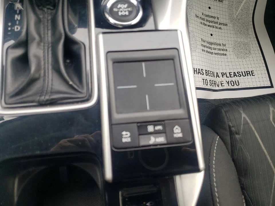 2019 Mitsubishi Eclipse Cross - Image 18 of 20