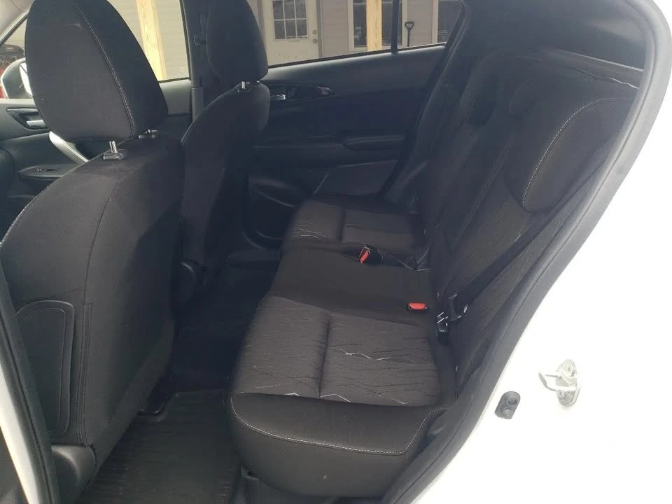 2019 Mitsubishi Eclipse Cross - Image 9 of 20