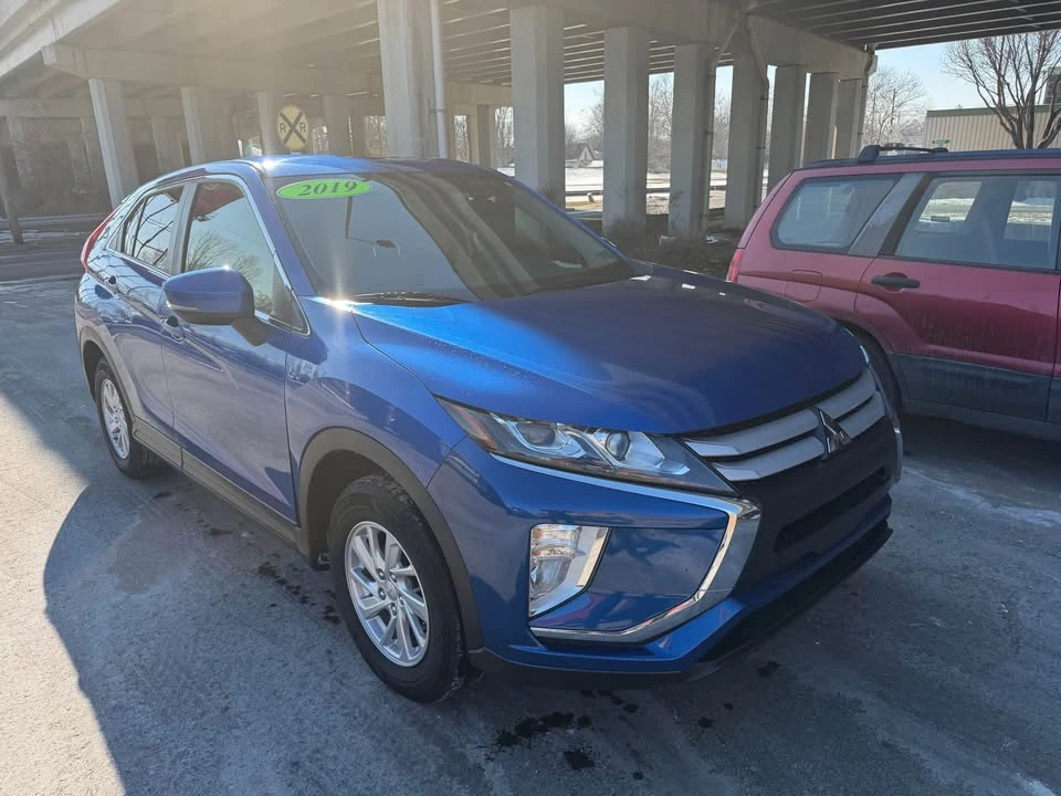 2019 Mitsubishi Eclipse Cross - Image 4 of 15