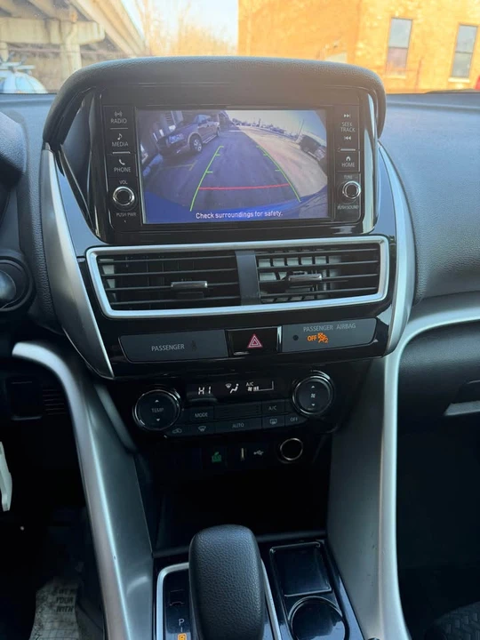 2019 Mitsubishi Eclipse Cross - Image 12 of 15