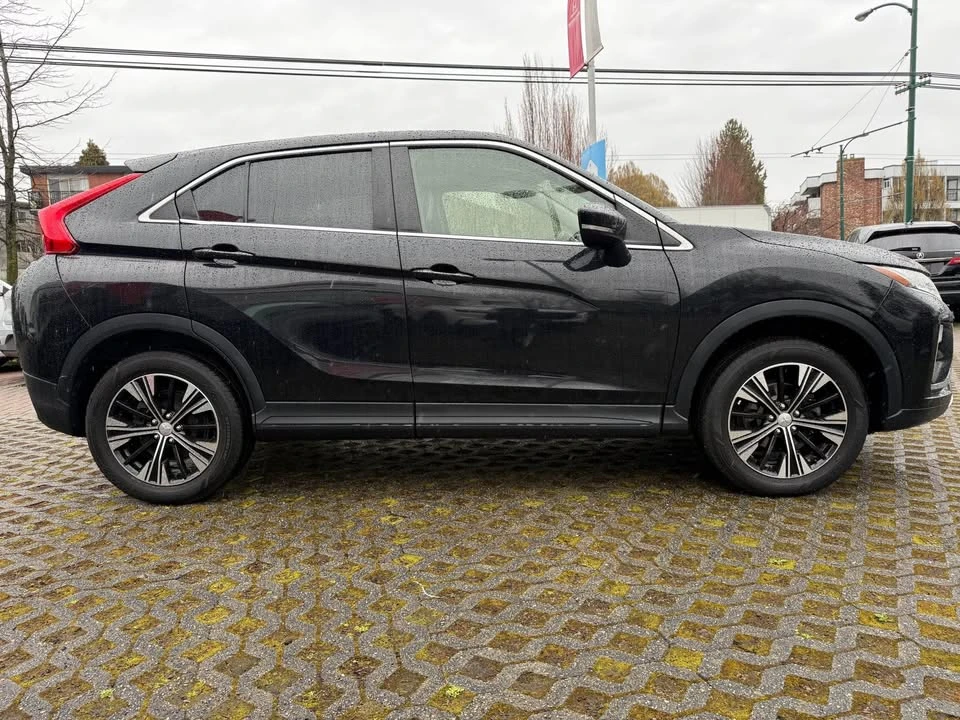 2019 Mitsubishi Eclipse Cross - Image 4 of 20