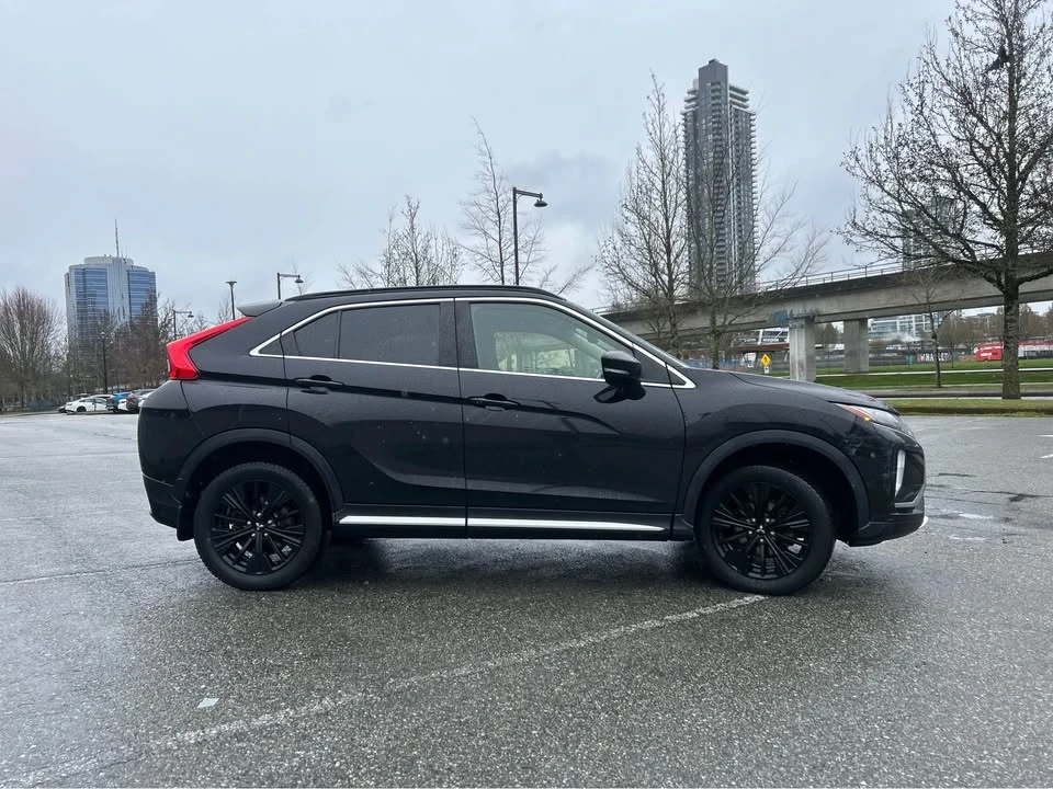 2019 Mitsubishi Eclipse Cross - Image 4 of 15