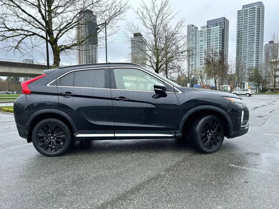 2019 Mitsubishi Eclipse Cross - Image 3 of 13