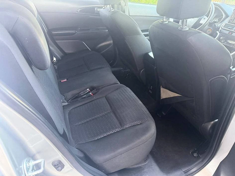 2019 Mitsubishi Eclipse Cross - Image 8 of 13