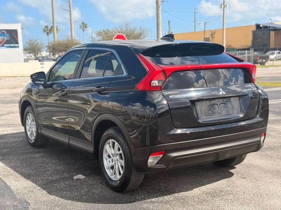 2019 Mitsubishi Eclipse Cross - Image 5 of 17