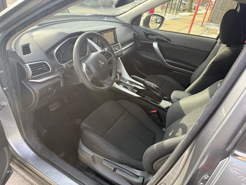 2019 Mitsubishi Eclipse Cross - Image 12 of 18
