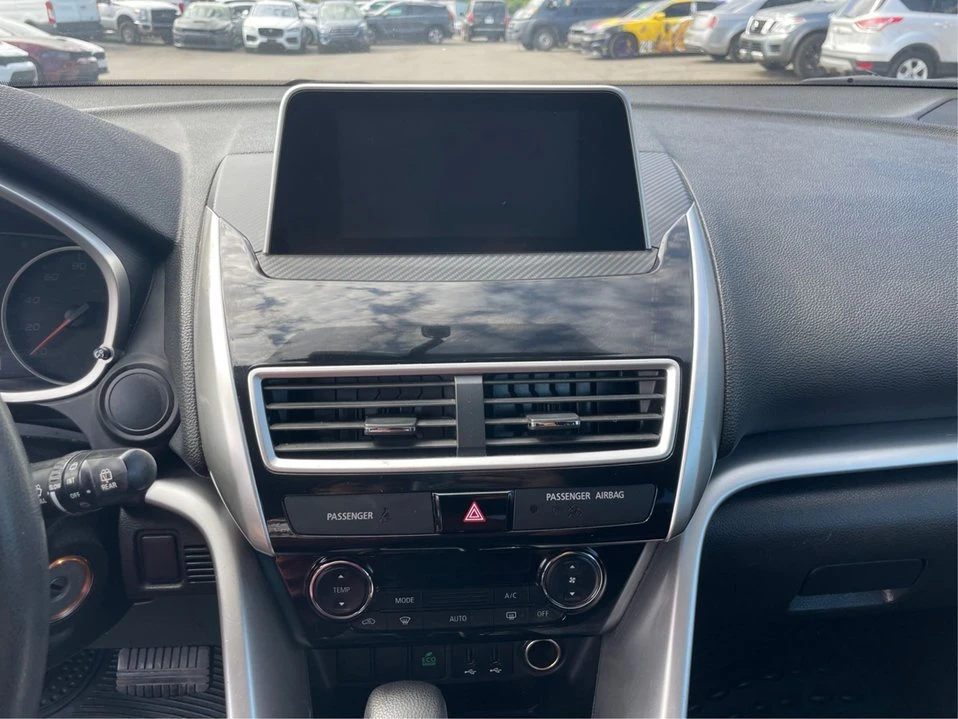 2019 Mitsubishi Eclipse Cross - Image 10 of 20