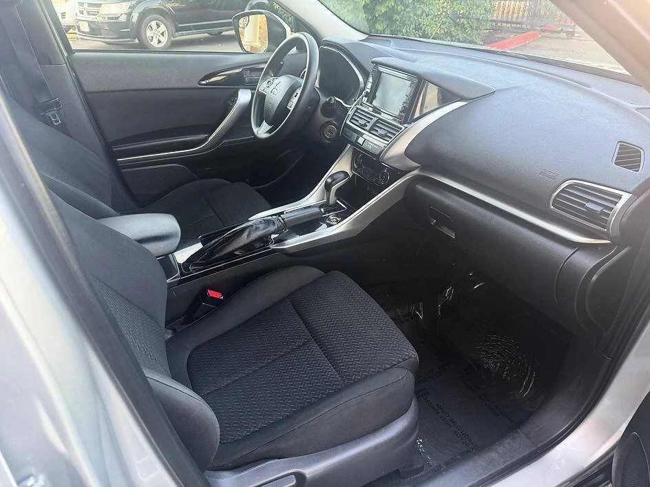 2019 Mitsubishi Eclipse Cross - Image 7 of 13