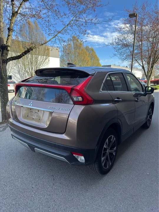2019 Mitsubishi Eclipse Cross - Image 3 of 18