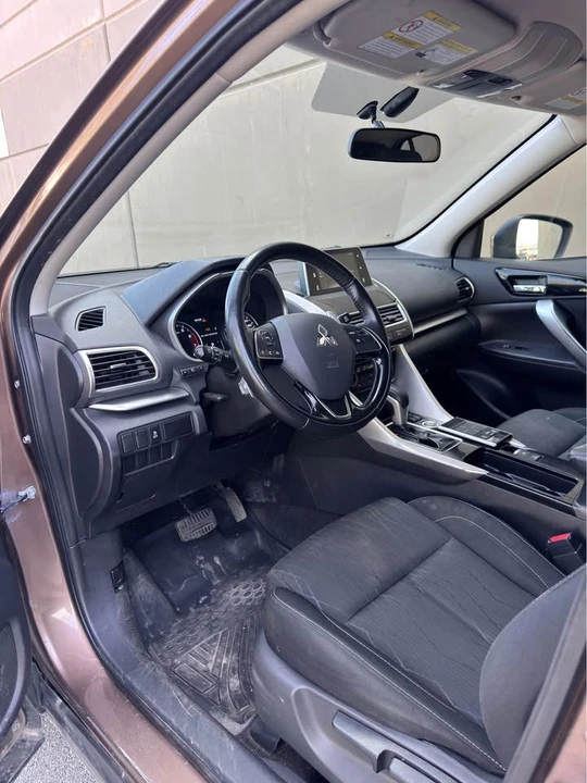 2019 Mitsubishi Eclipse Cross - Image 11 of 18
