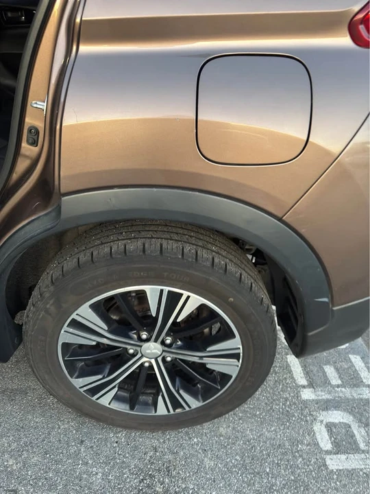 2019 Mitsubishi Eclipse Cross - Image 16 of 16