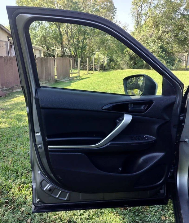 2019 Mitsubishi Eclipse Cross - Image 6 of 13