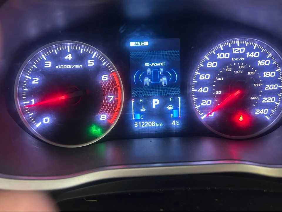 2019 Mitsubishi Eclipse Cross - Image 12 of 17