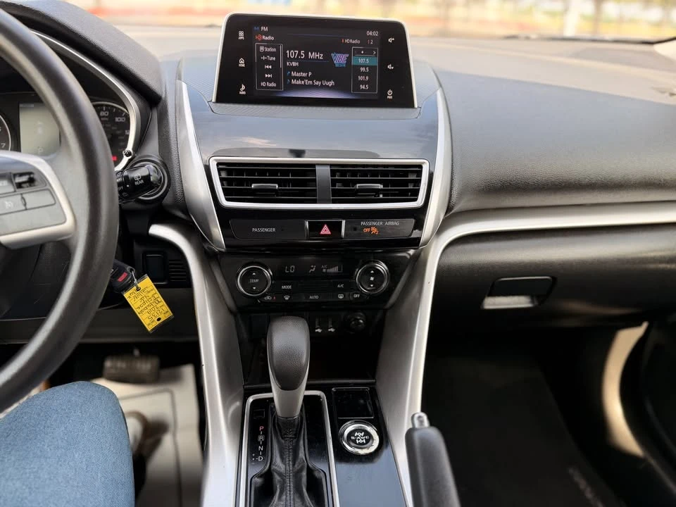 2019 Mitsubishi Eclipse Cross - Image 16 of 19