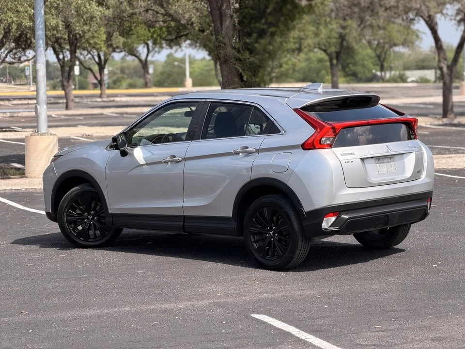 2019 Mitsubishi Eclipse Cross - Image 4 of 19