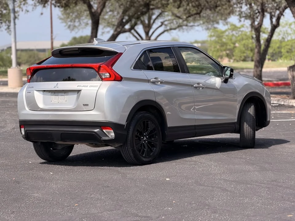 2019 Mitsubishi Eclipse Cross - Image 6 of 19