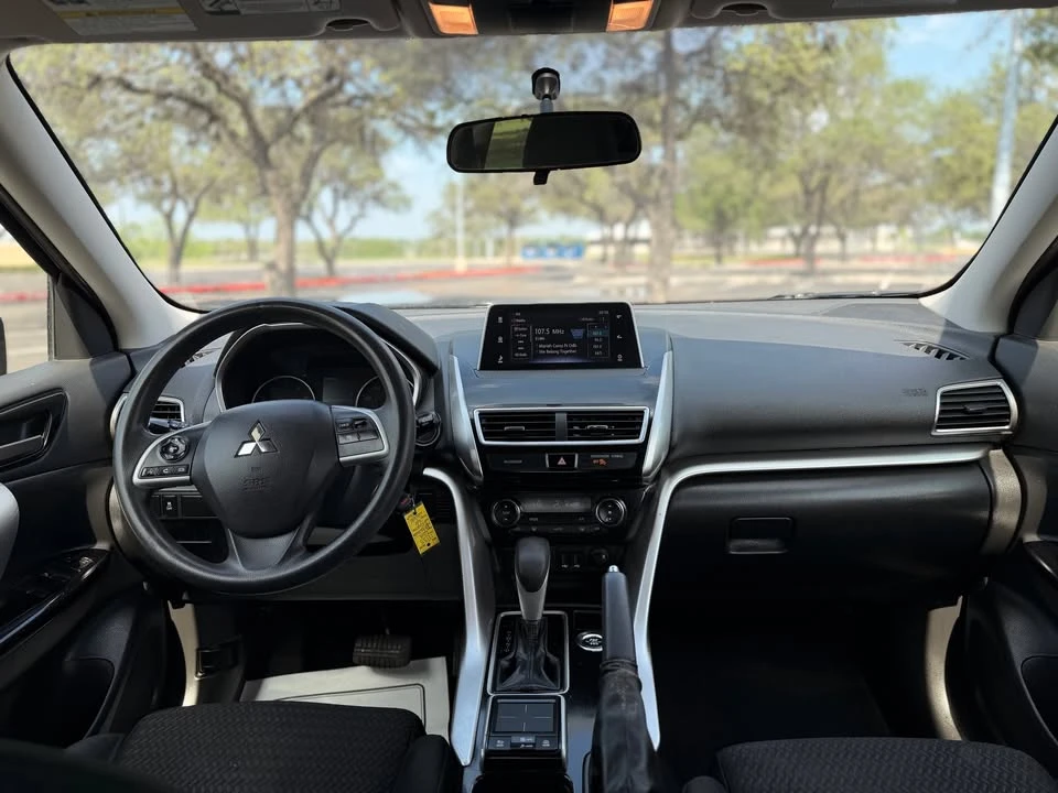 2019 Mitsubishi Eclipse Cross - Image 12 of 19