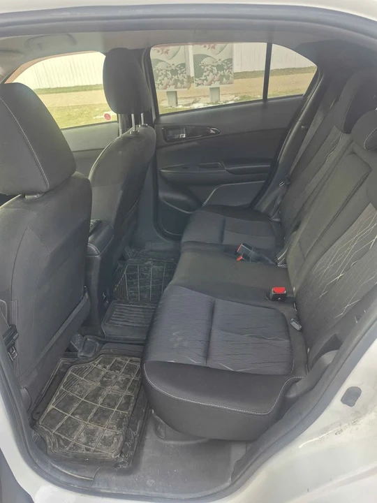 2019 Mitsubishi Eclipse Cross - Image 10 of 11