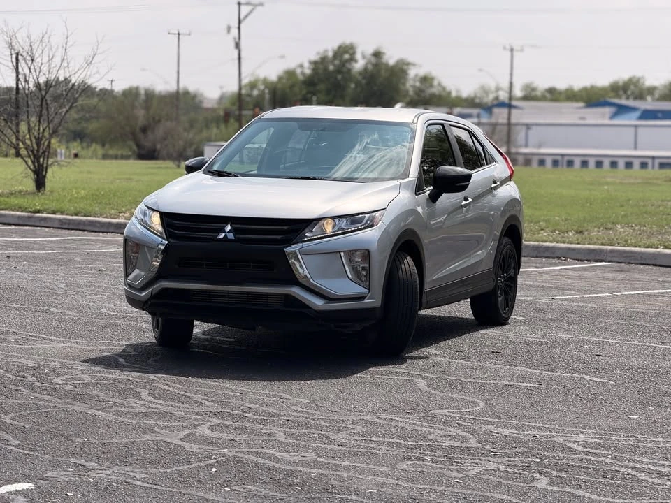 2019 Mitsubishi Eclipse Cross - Image 3 of 19