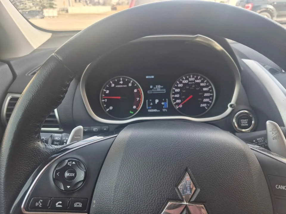 2019 Mitsubishi Eclipse Cross - Image 7 of 11