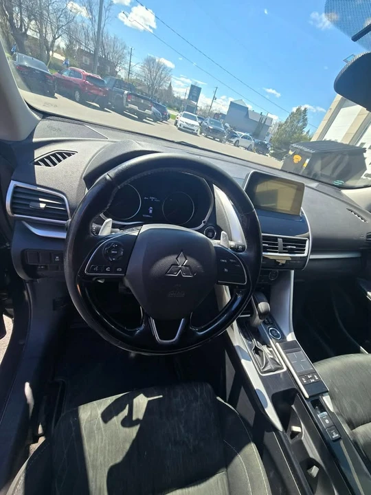 2019 Mitsubishi Eclipse Cross - Image 5 of 8