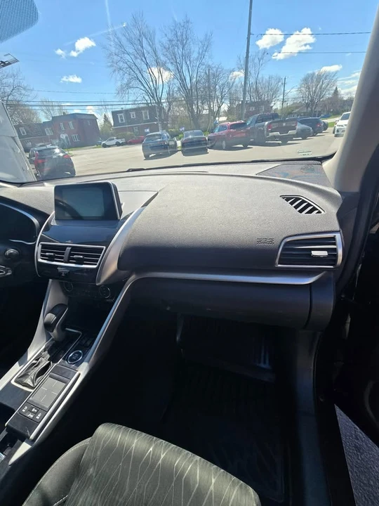 2019 Mitsubishi Eclipse Cross - Image 6 of 8