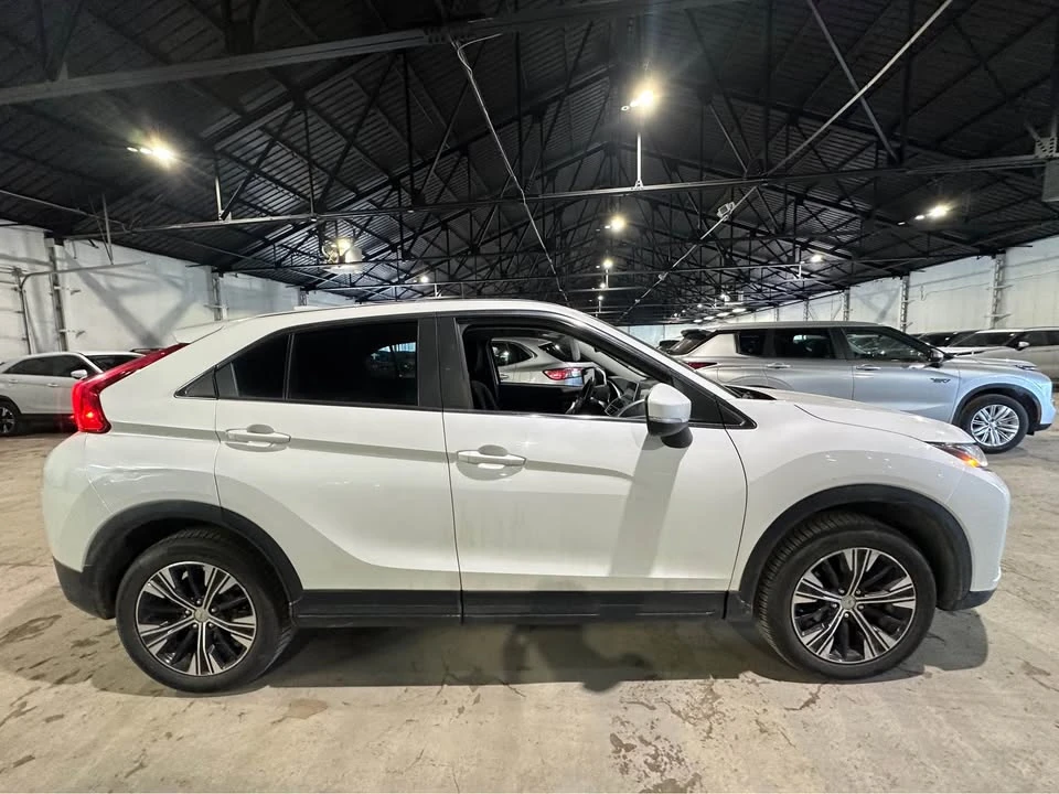 2019 Mitsubishi Eclipse Cross - Image 4 of 8