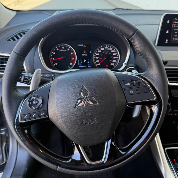 2019 Mitsubishi Eclipse Cross - Image 8 of 12