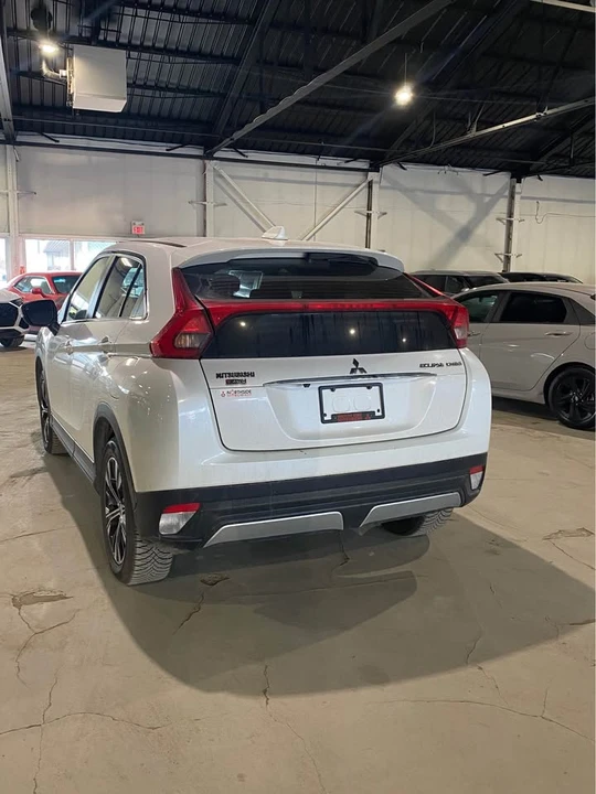 2019 Mitsubishi Eclipse Cross - Image 5 of 11