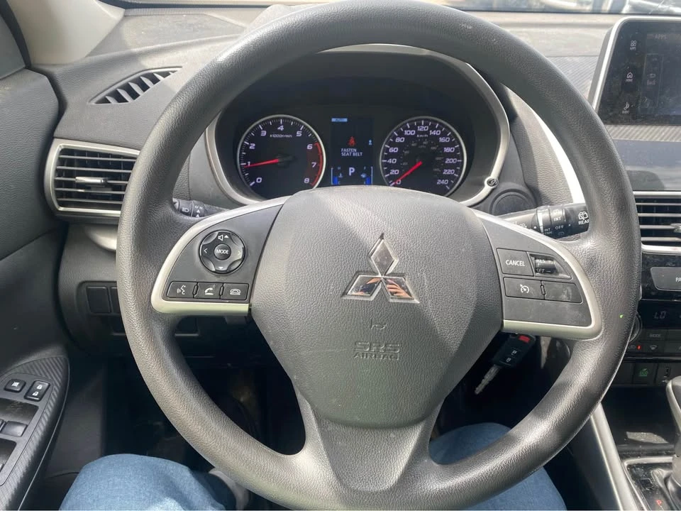 2019 Mitsubishi Eclipse Cross - Image 7 of 11