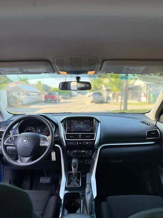 2019 Mitsubishi Eclipse Cross - Image 10 of 11