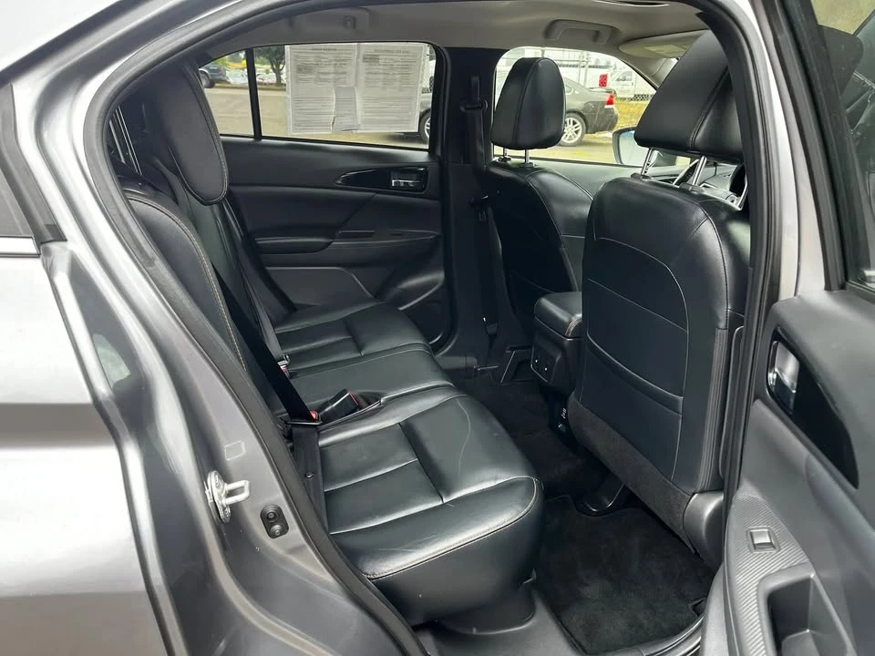2019 Mitsubishi Eclipse Cross - Image 16 of 20