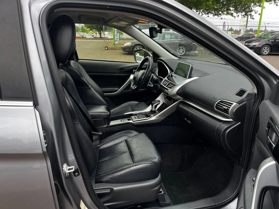2019 Mitsubishi Eclipse Cross - Image 17 of 20