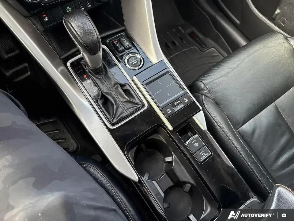 2019 Mitsubishi Eclipse Cross - Image 17 of 20
