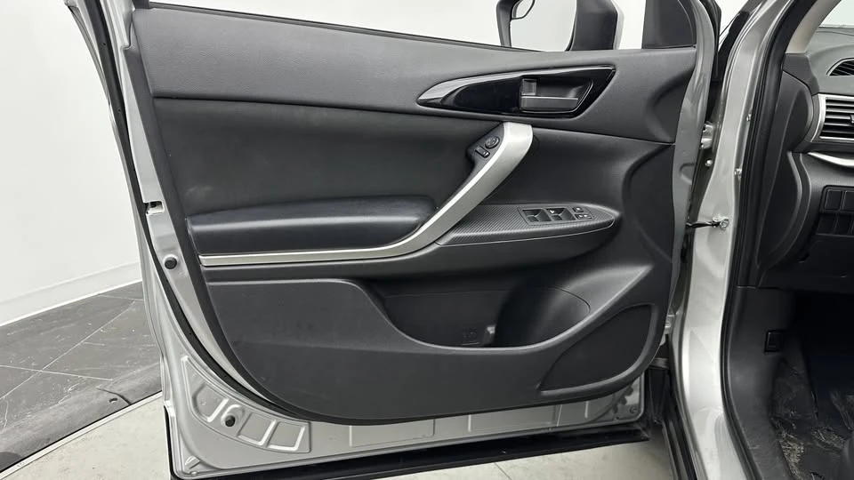2019 Mitsubishi Eclipse Cross - Image 19 of 19
