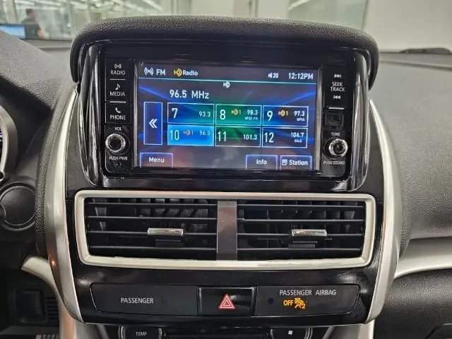 2019 Mitsubishi Eclipse Cross - Image 10 of 13