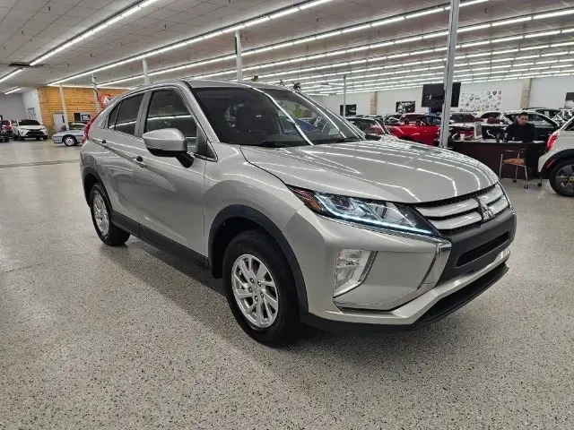 2019 Mitsubishi Eclipse Cross - Image 2 of 13
