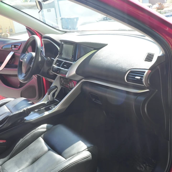 2019 Mitsubishi Eclipse Cross - Image 11 of 19