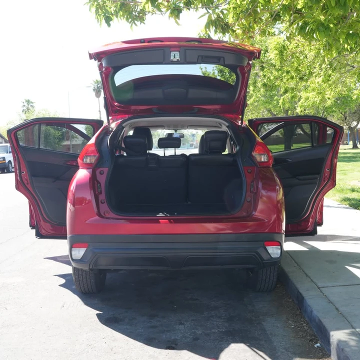 2019 Mitsubishi Eclipse Cross - Image 6 of 19