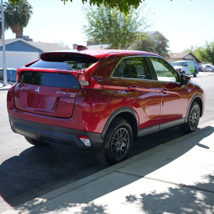 2019 Mitsubishi Eclipse Cross - Image 8 of 19