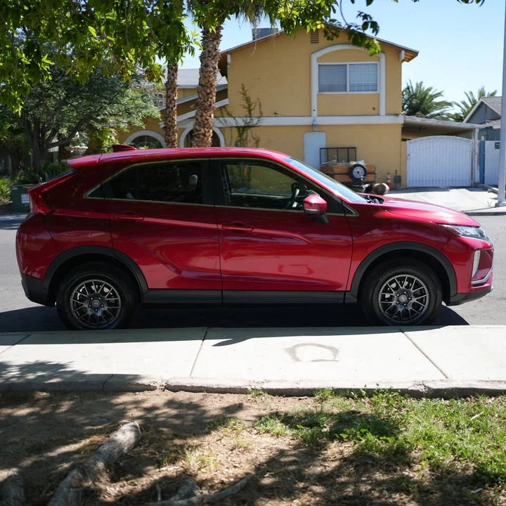 2019 Mitsubishi Eclipse Cross - Image 10 of 19