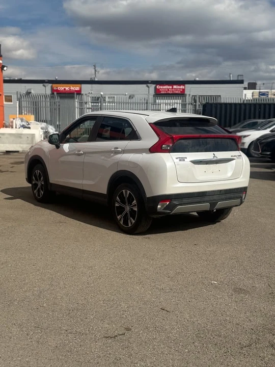 2019 Mitsubishi Eclipse Cross - Image 3 of 6