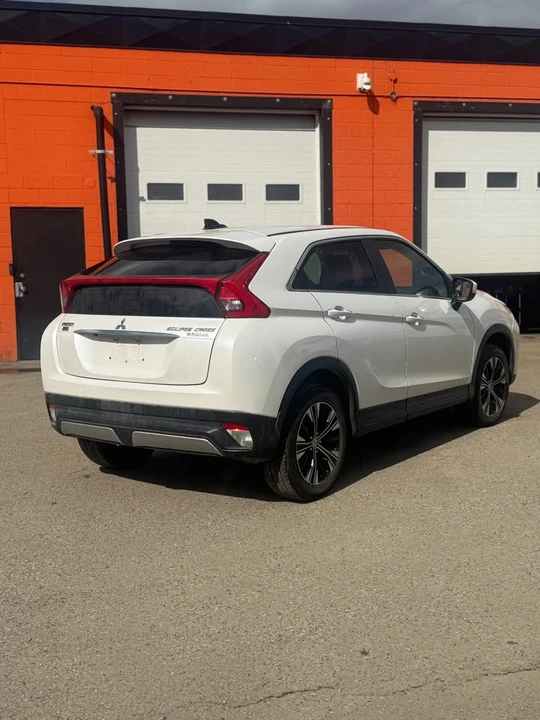 2019 Mitsubishi Eclipse Cross - Image 4 of 6