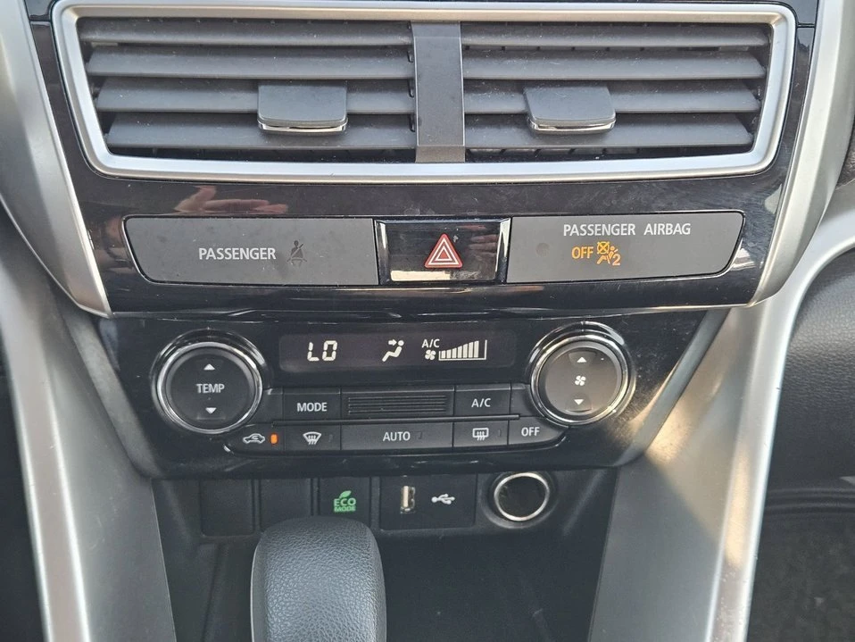 2019 Mitsubishi Eclipse Cross - Image 17 of 20