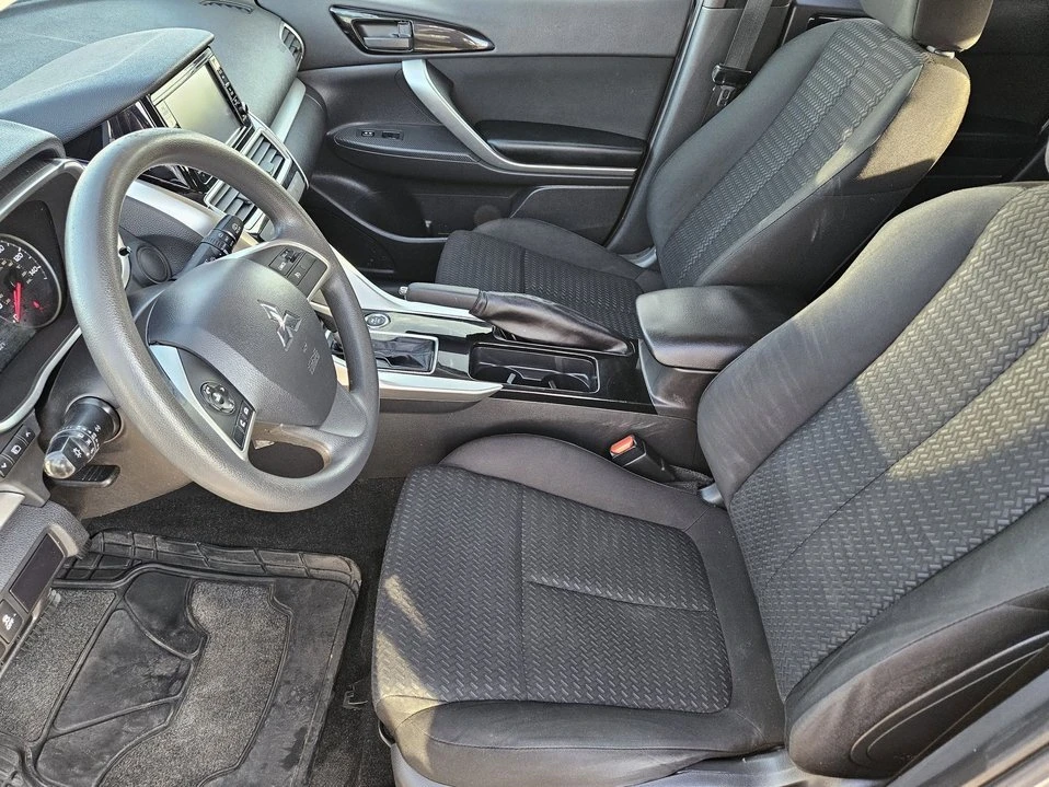 2019 Mitsubishi Eclipse Cross - Image 11 of 20