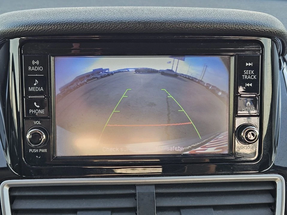 2019 Mitsubishi Eclipse Cross - Image 16 of 20