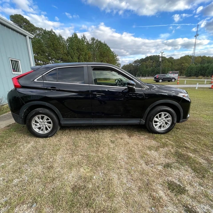 2019 Mitsubishi Eclipse Cross - Image 17 of 20