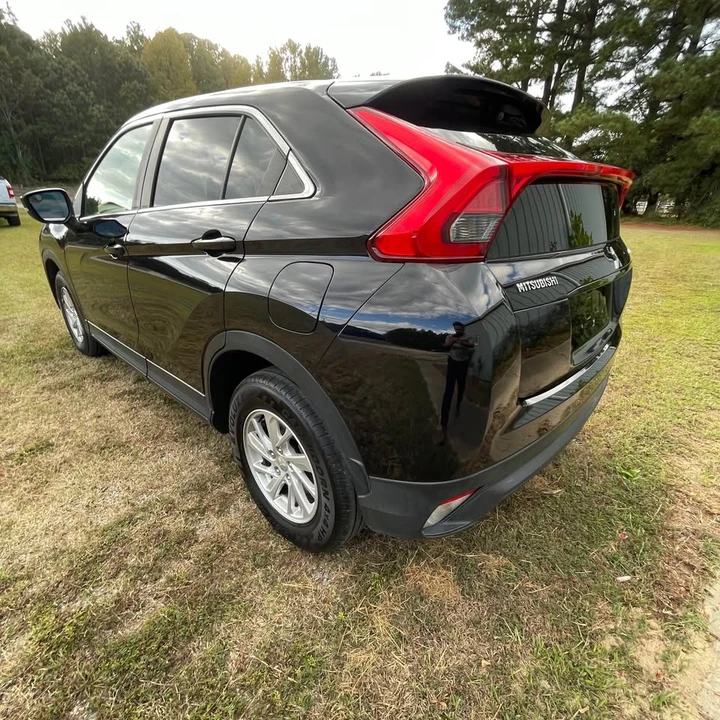 2019 Mitsubishi Eclipse Cross - Image 2 of 20